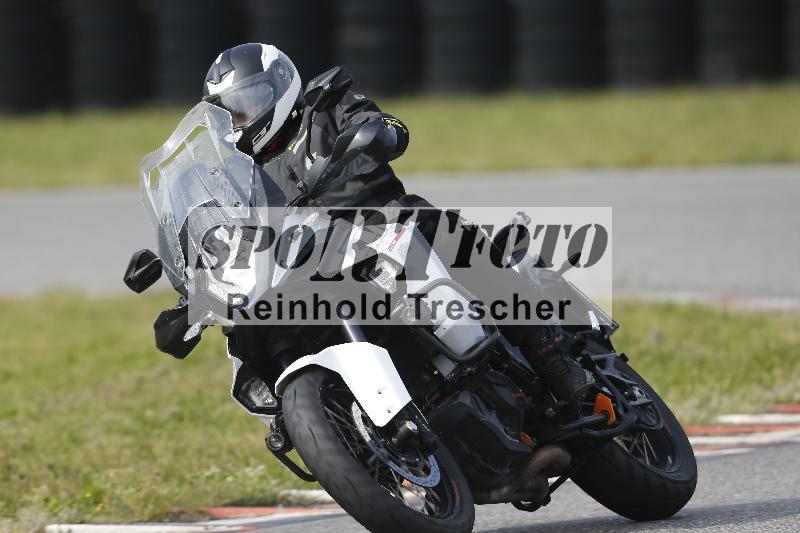 /Archiv-2024/17 01.05.2024 Speer Racing ADR/Schnuppertraining